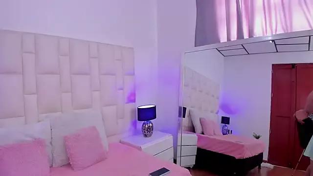 Ariana_rouse from StripChat