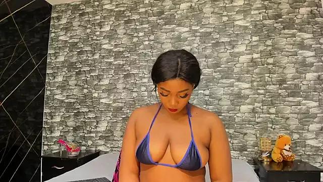 ArianaBlackk from StripChat