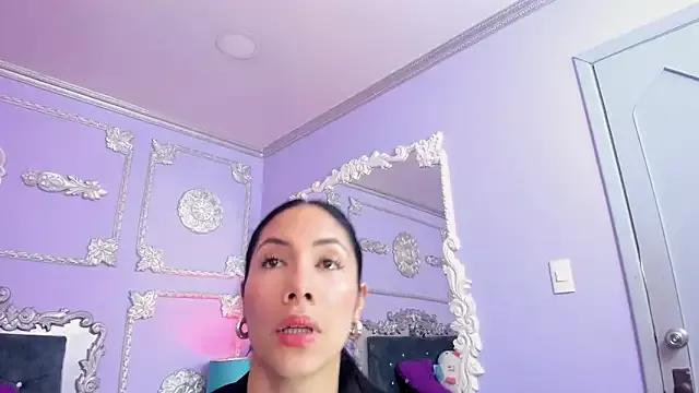 ArianaReynoldss from StripChat
