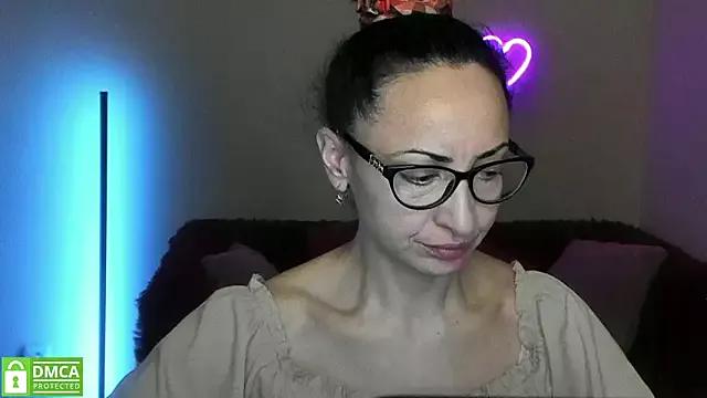 Arianasweety23 from StripChat