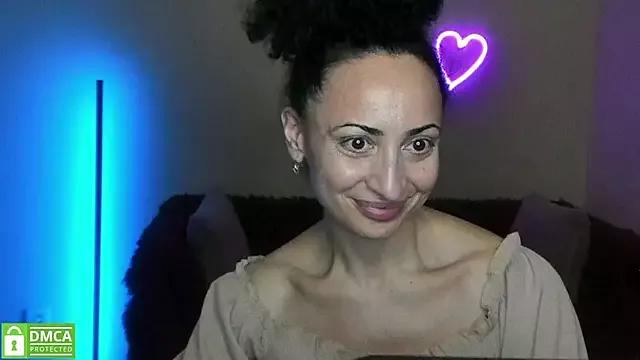 Arianasweety23 from StripChat