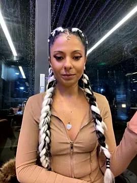 ArianaTurner from StripChat