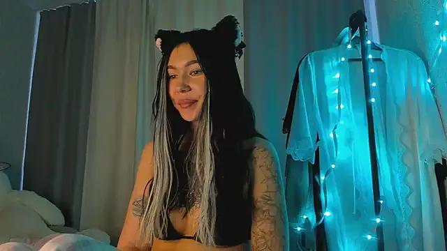 ArianaWalker77 from StripChat