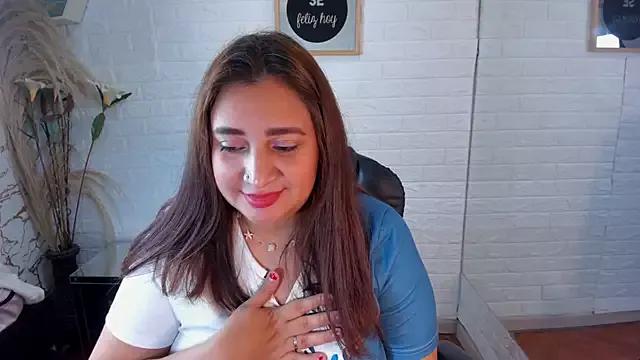 Arianna_Hot777 from StripChat
