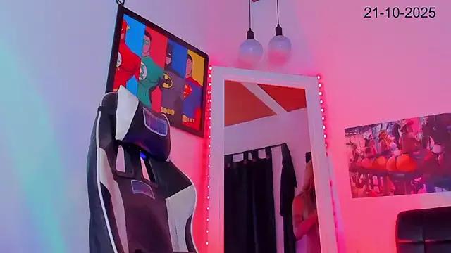 Dirty chat webcam: explore liveshows with versed models, from laying bare to fetishes, in a variety of sexy free adult webcams.