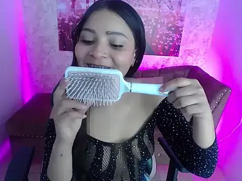 Ariannaa_m from StripChat