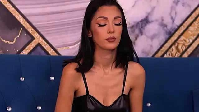 AriannaClover from StripChat is Freechat