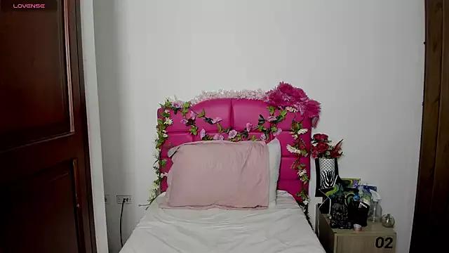 AriannaFox_ from StripChat is Freechat