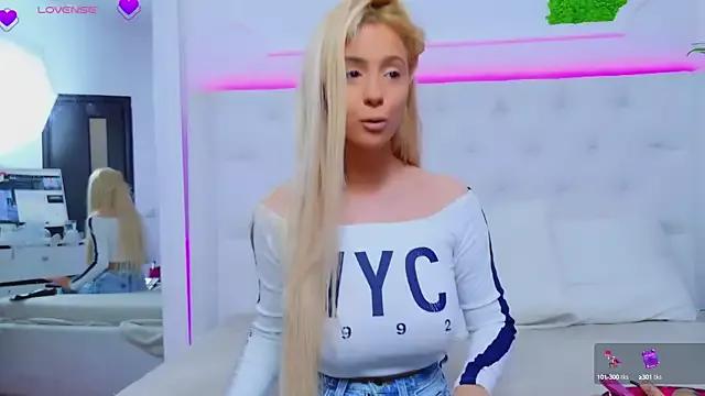 AriannaSins from StripChat