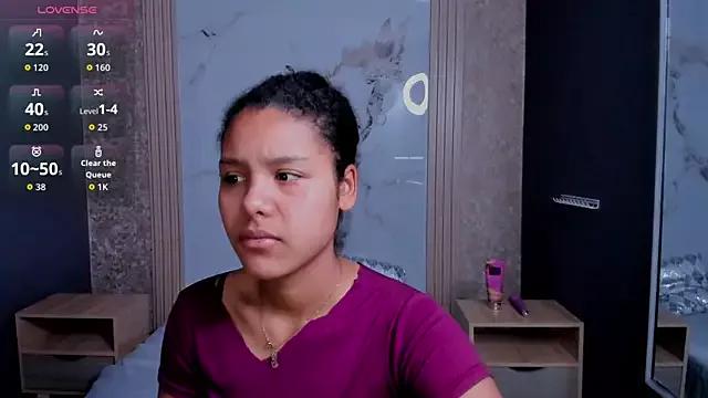 AriaVega webcams show profile image 