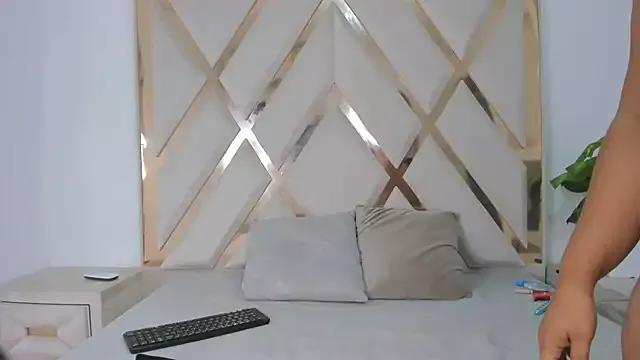 arielasm from StripChat is Freechat