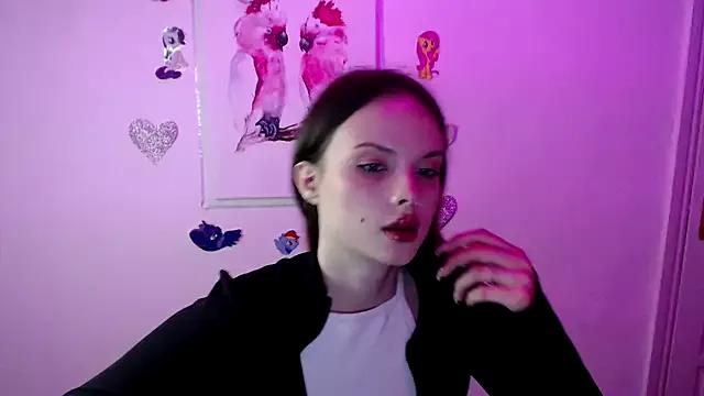 Ariella_ari from StripChat is Freechat
