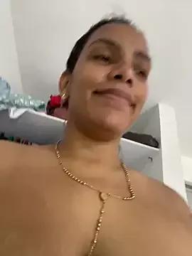 ArielleMillerr from StripChat is Freechat
