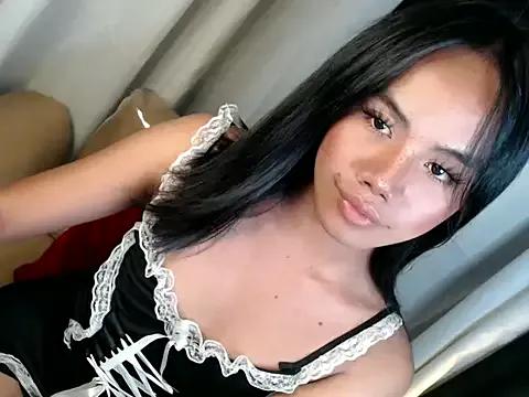 Ariluvsyou from StripChat is Freechat