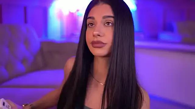 ArinaCarter from StripChat is Freechat