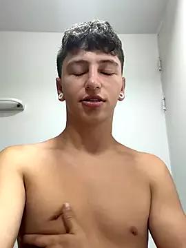 Photos of aronn_tay from StripChat is Freechat