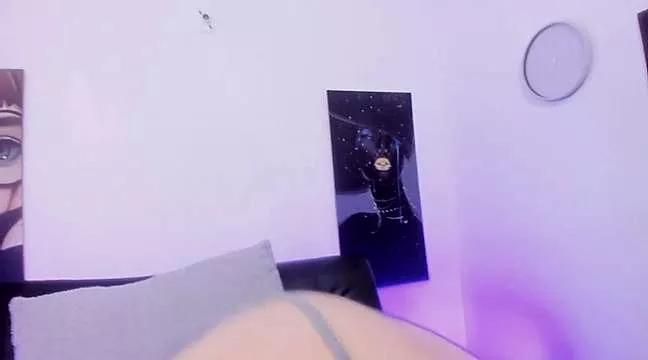aroonmilf from StripChat