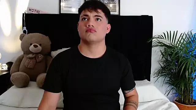 ArthurCooper_ webcams show profile image 