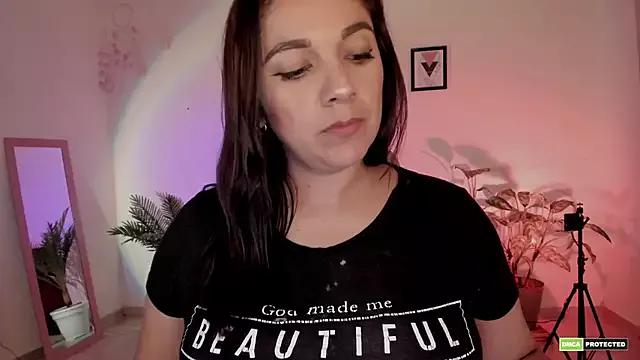 Artmist from StripChat is Freechat