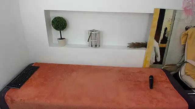 Arya_Lexy from StripChat