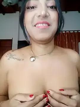 ashantiwilliamss from StripChat is Freechat