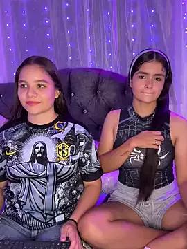 Ashley_and_Zoe from StripChat is Freechat