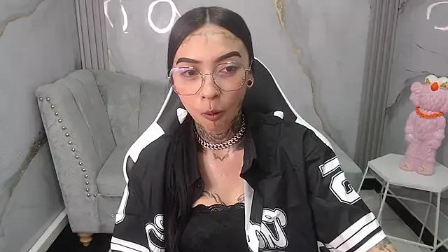Ashley_Blum_v from StripChat is Freechat