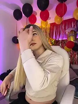 Ashley_parkerr from StripChat is Freechat