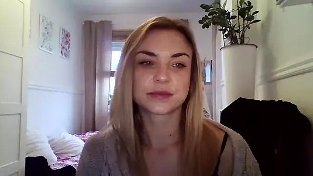 ashley_xlove from StripChat is Freechat
