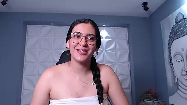 AshleyBonnett from StripChat is Freechat