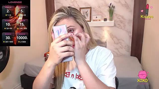 AshleyClark3 from StripChat is Freechat