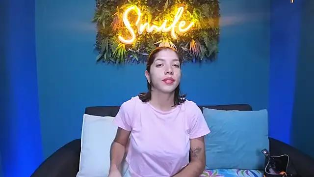 AshleyMonroe_ from StripChat is Freechat