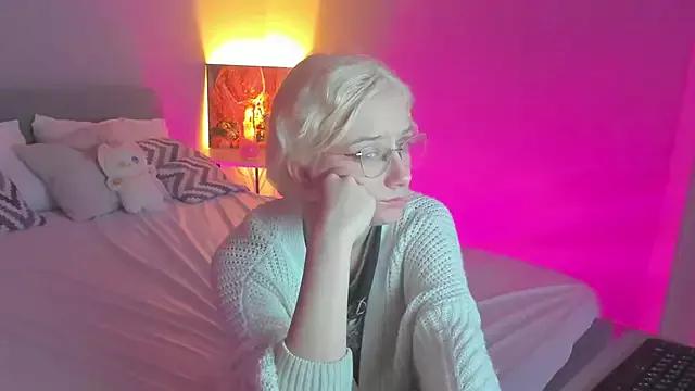 AshlyMiller from StripChat is Freechat