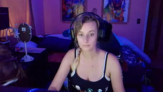AsiaGoesPro from StripChat