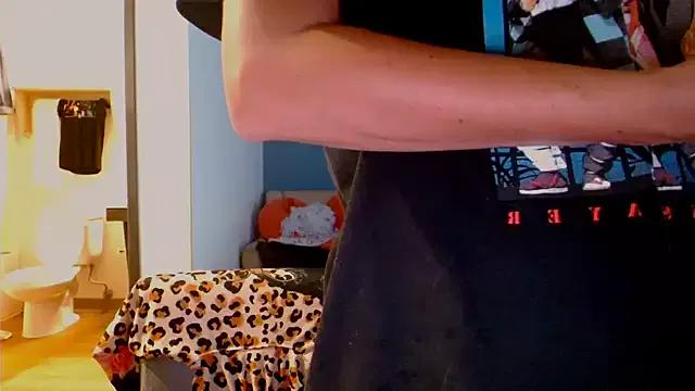 AsiaGoesPro from StripChat