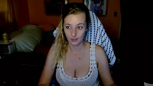 AsiaGoesPro from StripChat