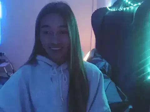 asian_cutie19 from StripChat