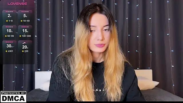 Asya_Fairy from StripChat