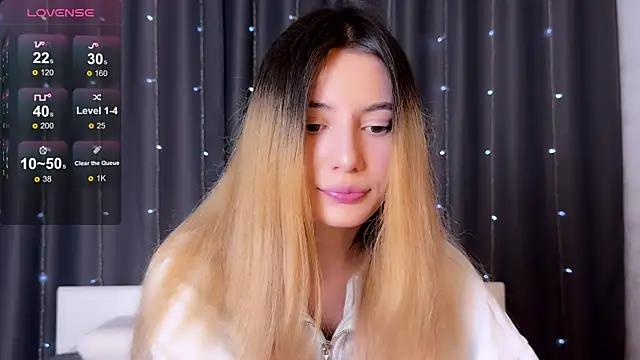 Asya_Fairy from StripChat
