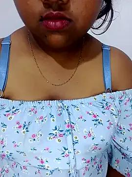 Photos of Attractive-_Girl from StripChat is Freechat