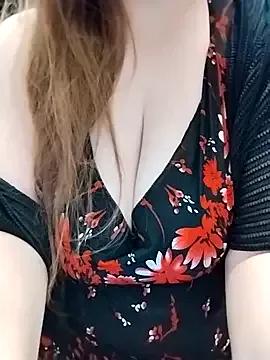 AugustRayn webcams show profile image 