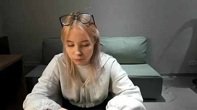 AunclreaVache webcams show profile image 