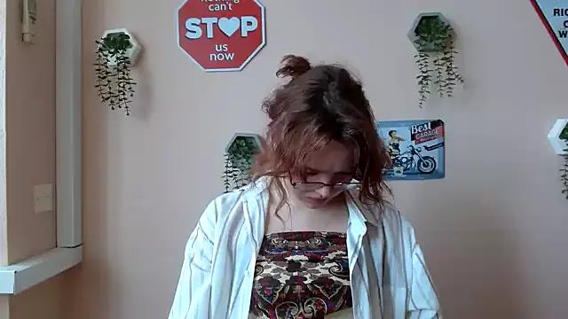 Aura_Li from StripChat