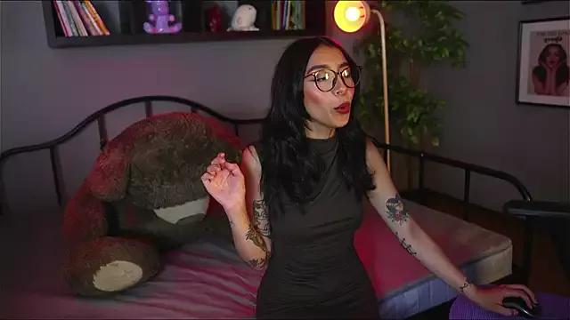 aura_Soul_ from StripChat is Freechat