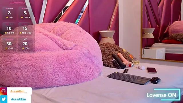 AuraAlbin from StripChat