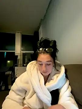 aurora28 from StripChat is Freechat