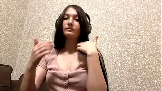 auroracus from StripChat is Freechat