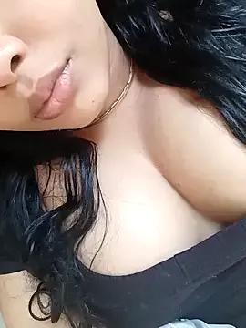 Auroralinio from StripChat is Freechat