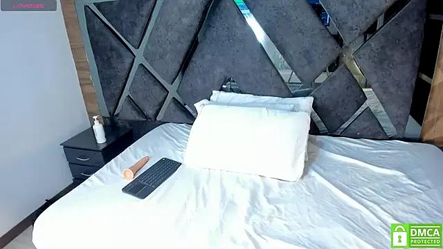Ava_Bonny from StripChat
