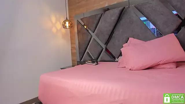 Ava_Bonny from StripChat is Freechat